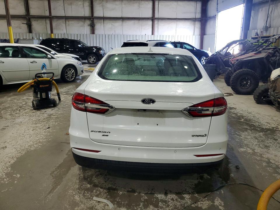 Photo 6 from auction – 2019 FORD FUSION with VIN 3FA6P0LU5KR263159