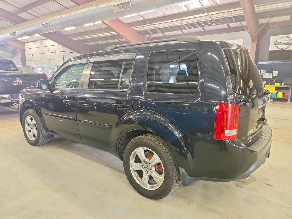 Photo 2 from auction – 2015 HONDA PILOT with VIN 5FNYF4H50FB030263