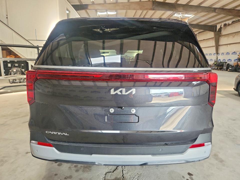 Photo 6 from auction – 2026 KIA CARNIVAL with VIN KNDNB5K38T6630466