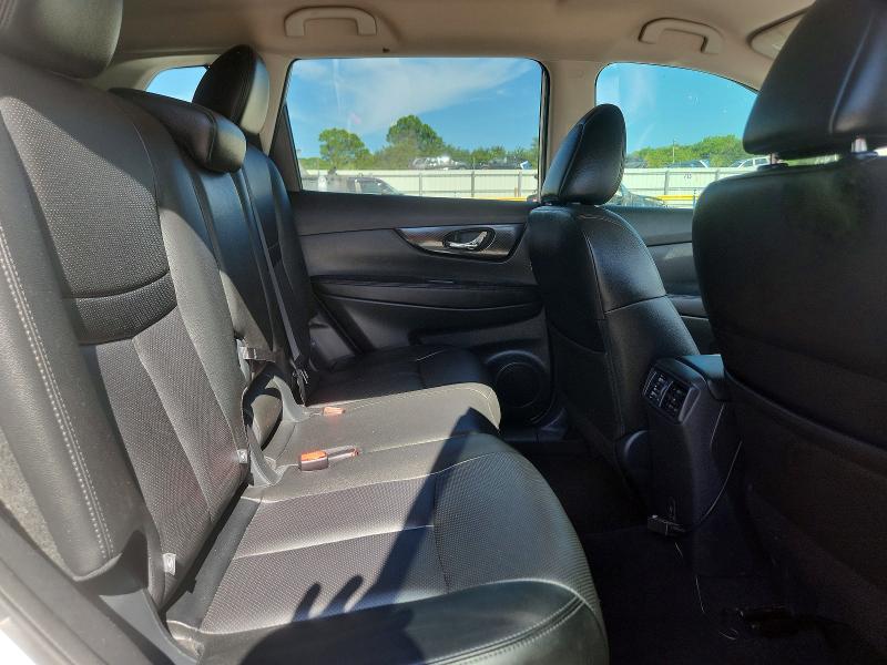 Photo 11 from auction – 2018 NISSAN ROGUE with VIN 5N1AT2MT0JC798488