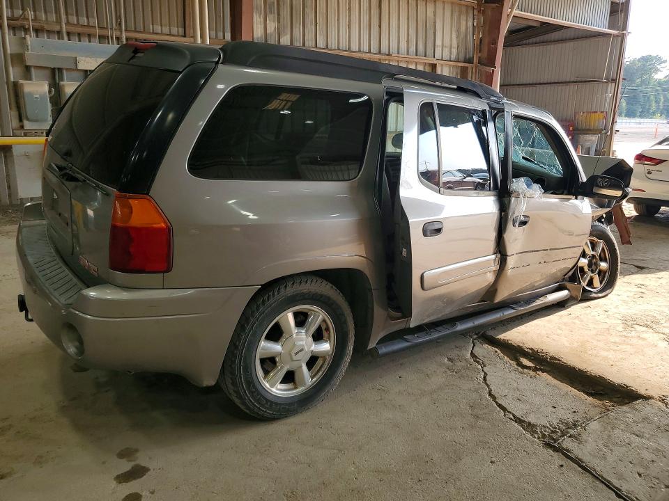 Photo 3 from auction – 2005 GMC ENVOY with VIN 1GKES16S556140228