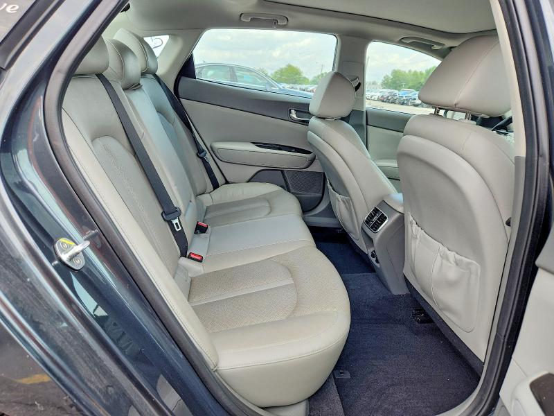 Photo 10 from auction – 2016 KIA OPTIMA with VIN 5XXGU4L38GG109346