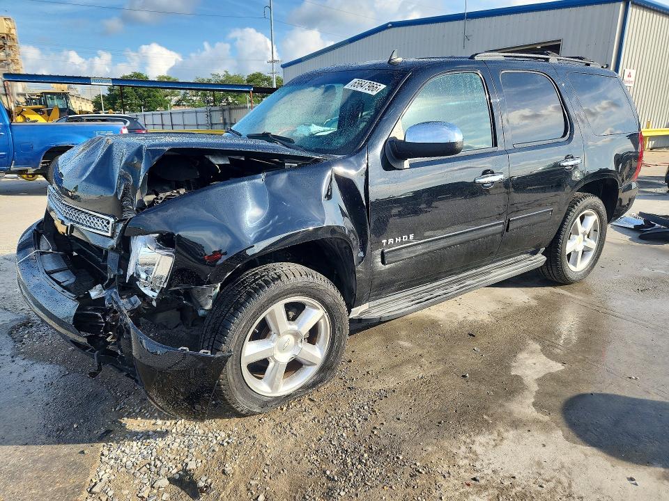 CHEVROLET TAHOE 2011 con VIN 1GNSCAE00BR388397 - Foto de la subasta