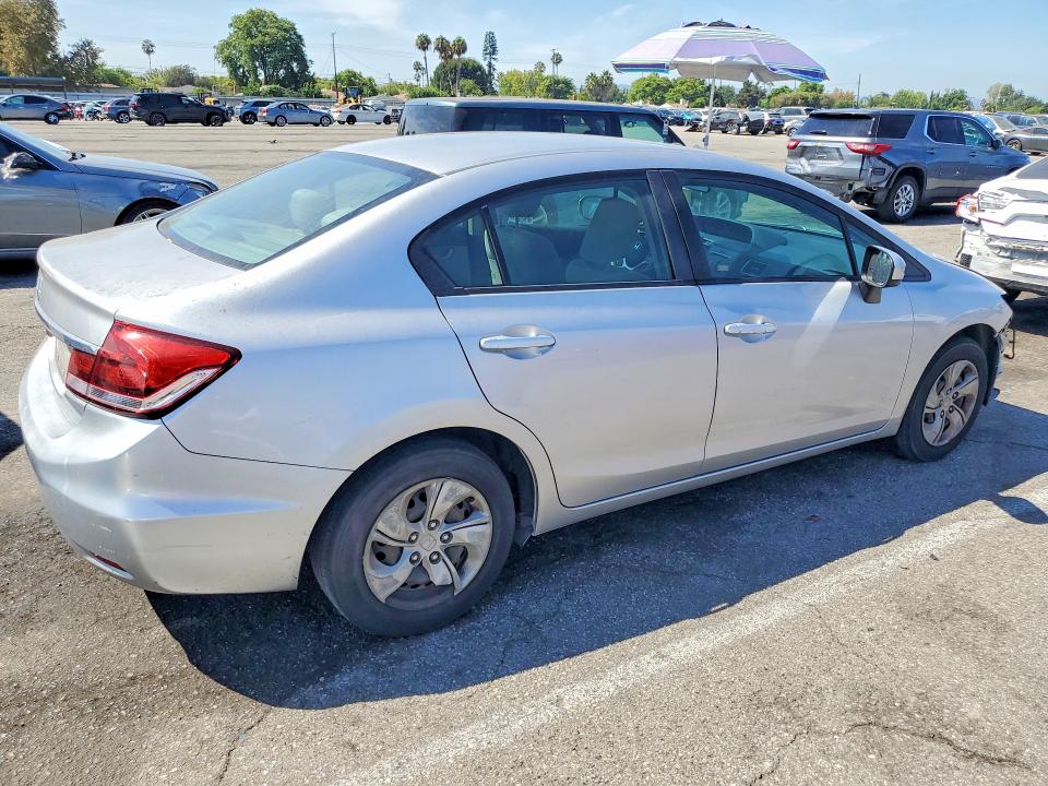 Photo 3 from auction – 2015 HONDA CIVIC with VIN 19XFB2F51FE203126