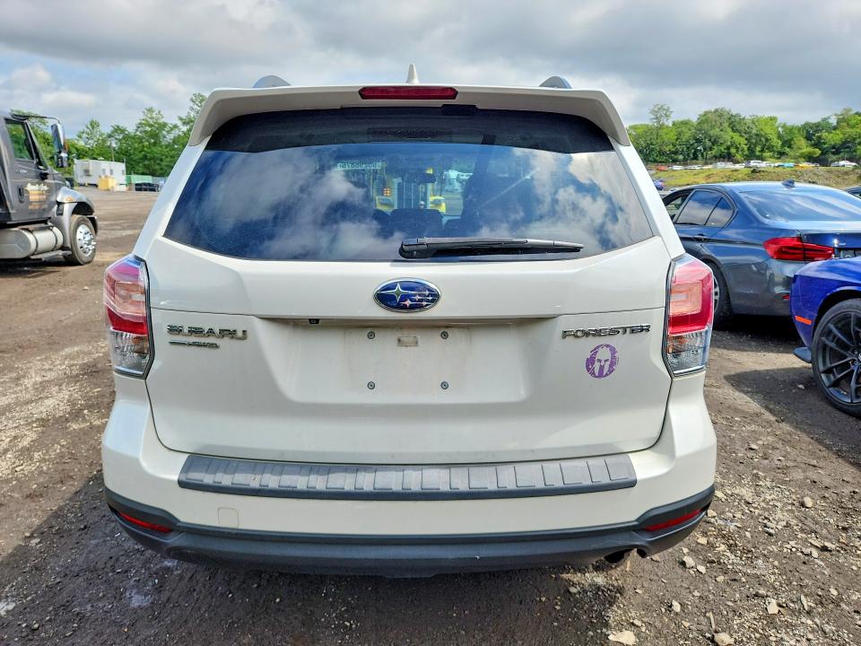 Photo 6 from auction – 2018 SUBARU FORESTER with VIN JF2SJAGC9JH575116