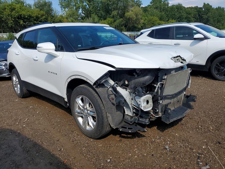 Photo 4 from auction – 2021 CHEVROLET BLAZER with VIN 3GNKBCRS9MS543099