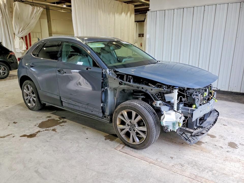 Photo 4 from auction – 2021 MAZDA CX-30 with VIN 3MVDMBDL5MM238613
