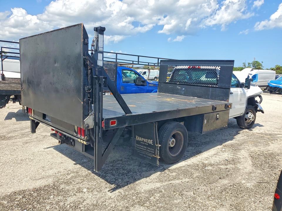 Photo 3 from auction – 2017 GMC SIERRA with VIN 1GD31VCGXHF157622