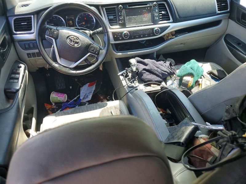 Photo 8 from auction – 2019 TOYOTA HIGHLANDER with VIN 5TDZZRFH7KS300259