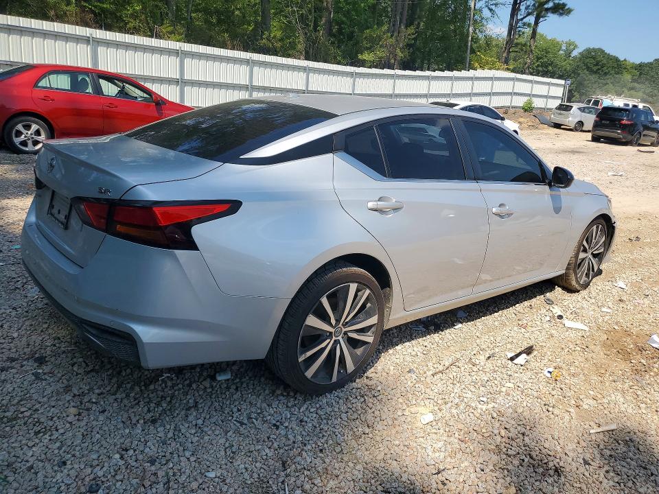Photo 3 from auction – 2020 NISSAN ALTIMA with VIN 1N4BL4CV3LC130183