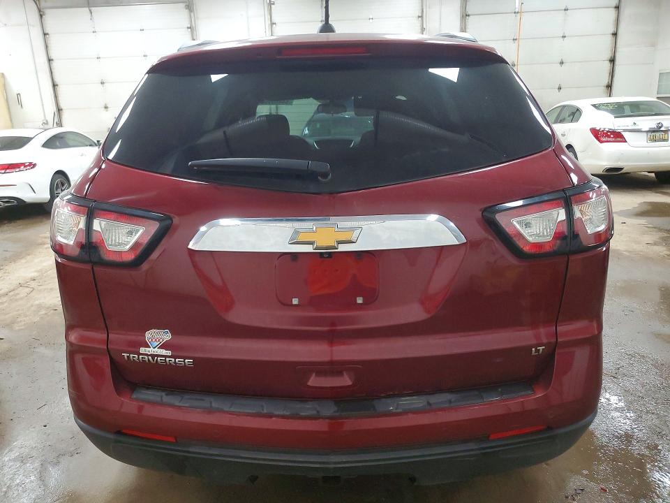 Photo 6 from auction – 2017 CHEVROLET TRAVERSE with VIN 1GNKRGKD1HJ311134