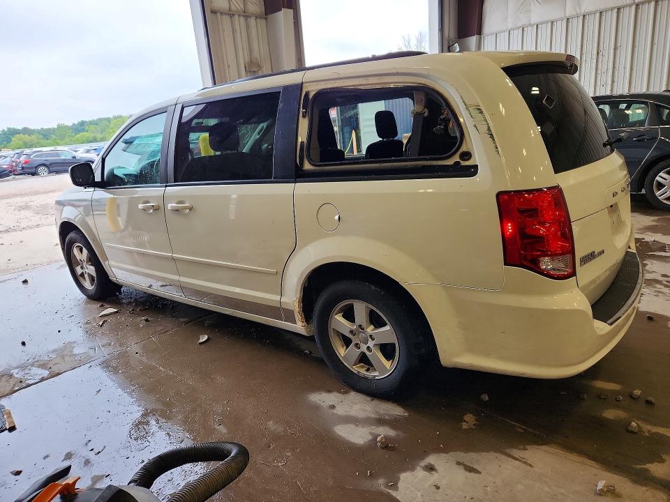 Photo 2 from auction – 2012 DODGE GRAND CARAVAN with VIN 2C4RDGCG7CR356842