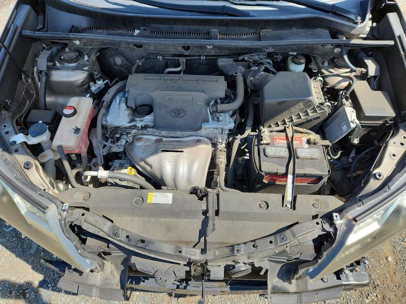 Снимка 12 от търг – 2015 TOYOTA RAV4 с VIN JTMRFREVXFD154599