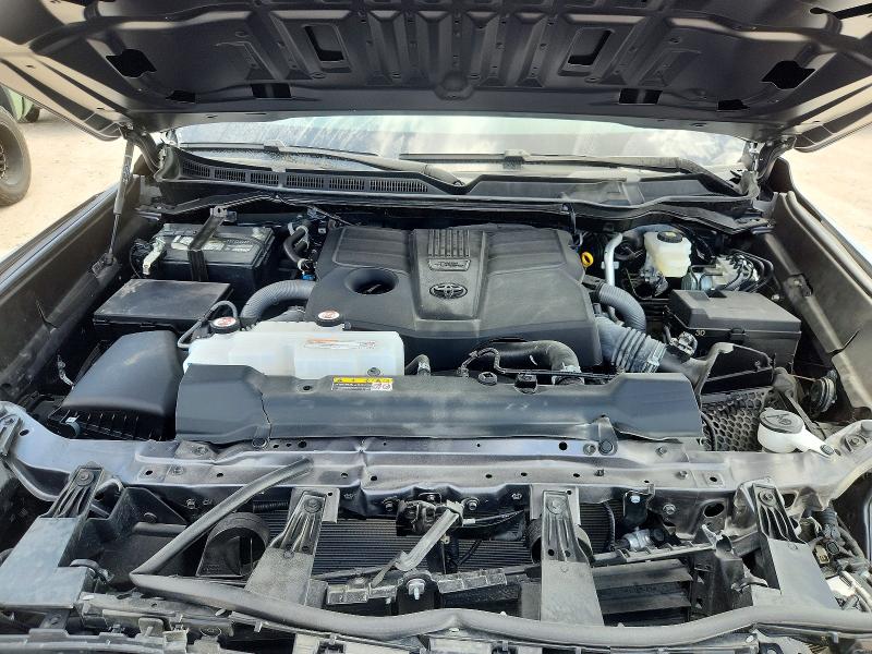 Photo 11 from auction – 2025 TOYOTA TUNDRA with VIN 5TFZA5AB1SX048134