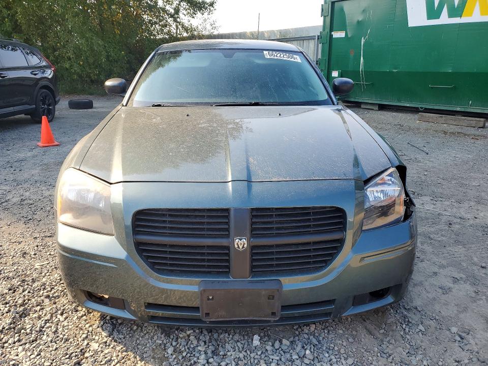 Photo 5 from auction – 2005 DODGE MAGNUM with VIN 2D4FV48V45H547040