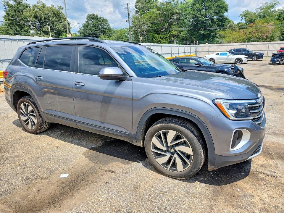 Photo 4 from auction – 2025 VOLKSWAGEN ATLAS with VIN 1V2WR2CA2SC505456