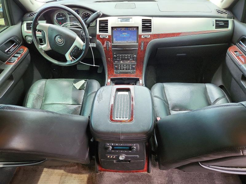 Photo 8 from auction – 2012 CADILLAC ESCALADE with VIN 1GYS3CEF8CR288696