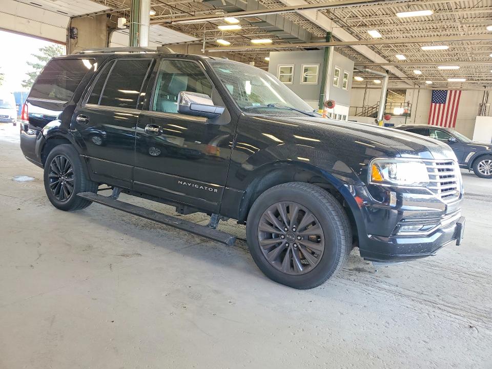 Photo 4 from auction – 2016 LINCOLN NAVIGATOR with VIN 5LMJJ2JT6GEL00864