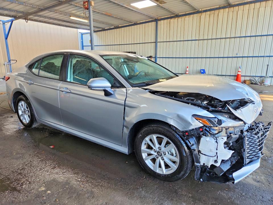 Photo 4 from auction – 2026 TOYOTA CAMRY with VIN 4T1DAACKXTU658256