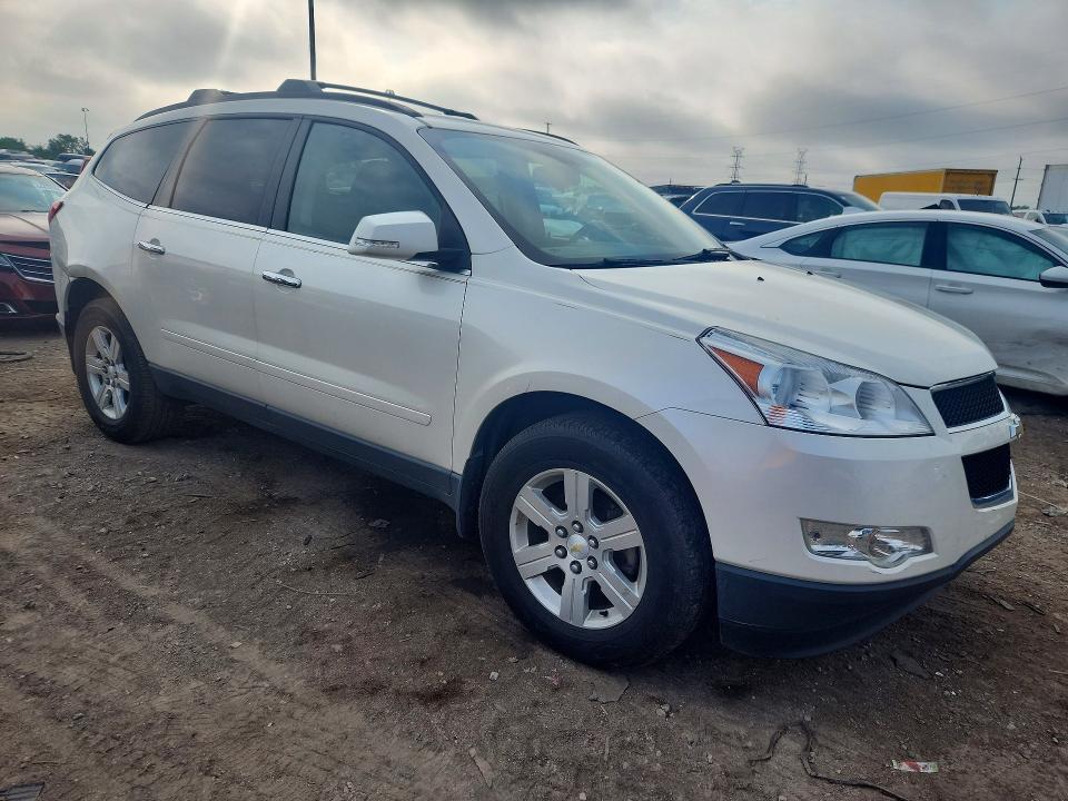 Photo 4 from auction – 2012 CHEVROLET TRAVERSE with VIN 1GNKRGED3CJ127625