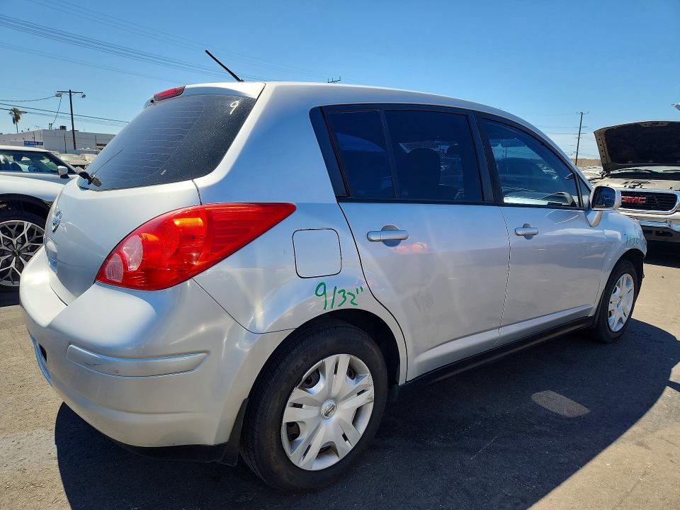 Photo 3 from auction – 2011 NISSAN VERSA with VIN 3N1BC1CP2BL447727