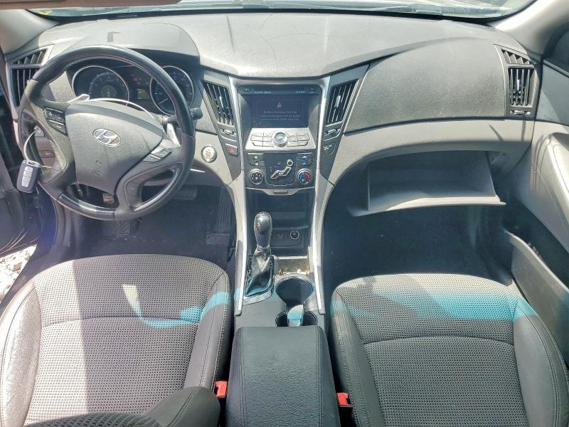Photo 8 from auction – 2011 HYUNDAI SONATA with VIN 5NPEC4AC1BH250804