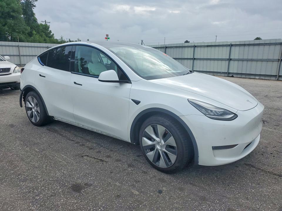 Photo 4 from auction – 2021 TESLA MODEL Y with VIN 5YJYGDEE5MF066707