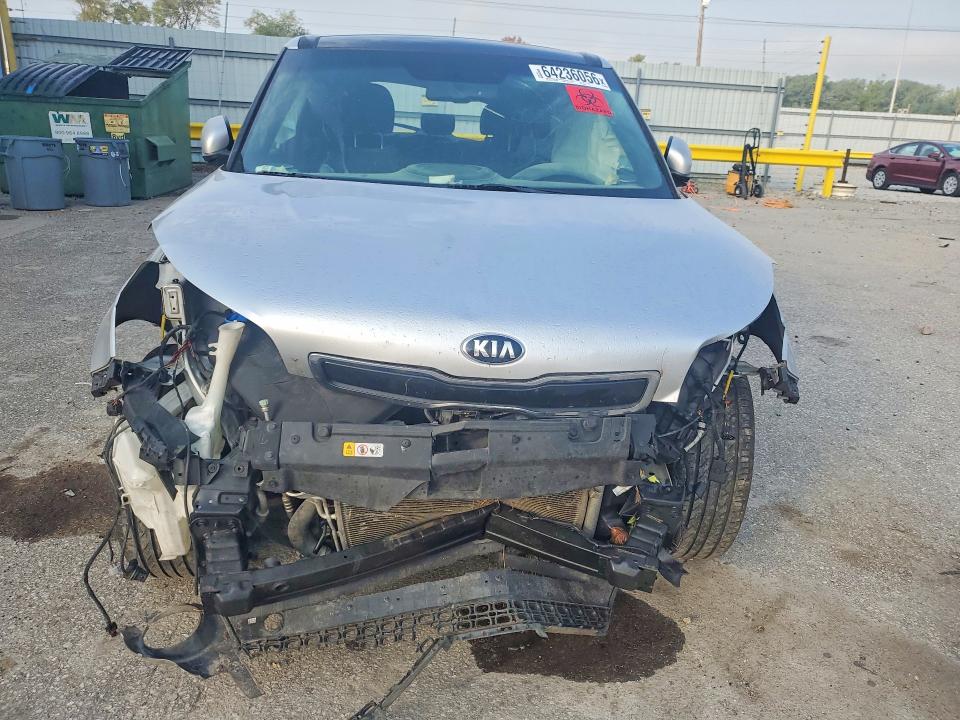Photo 5 from auction – 2015 KIA SOUL with VIN KNDJX3A56F7752247