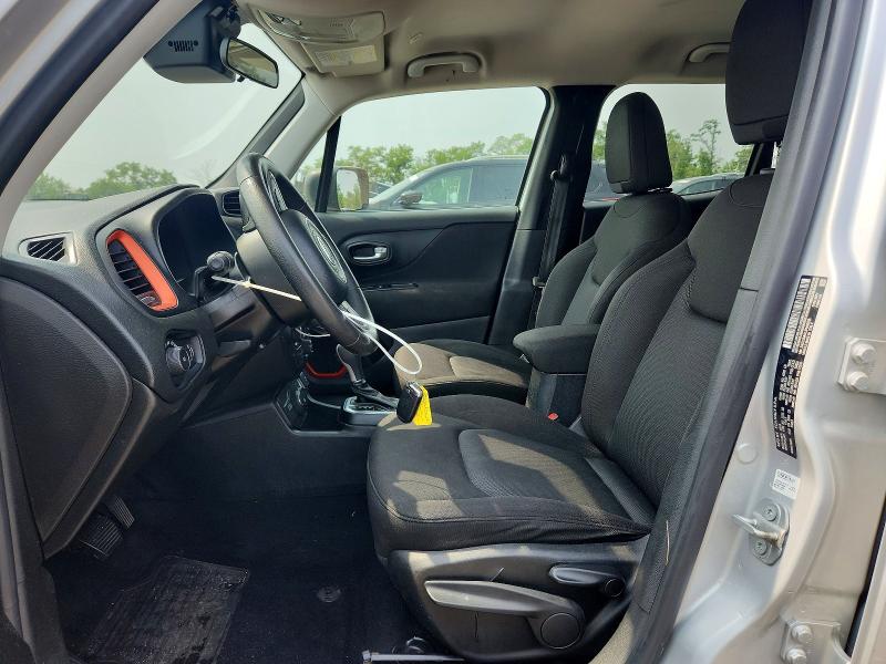 Photo 7 from auction – 2018 JEEP RENEGADE with VIN ZACCJBAB1JPH58558