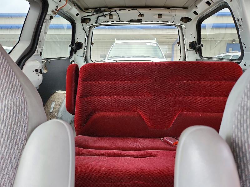 Photo 10 from auction – 2000 FORD WINDSTAR with VIN 2FTZA5443YBC32925
