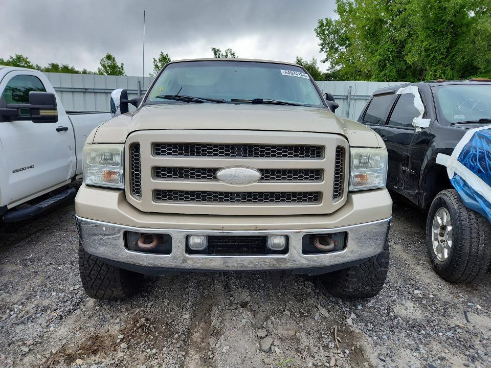 Фото 5 с аукциона – 2005 FORD EXCURSION с VIN 1FMNU43S75EA74181