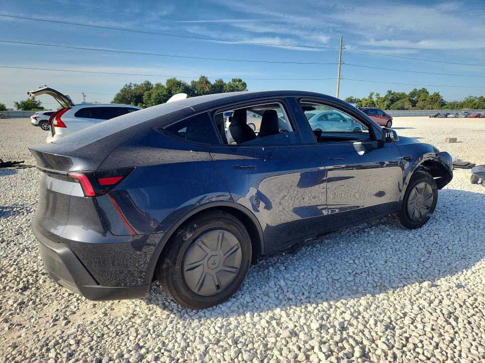 Фото 3 с аукциона – 2026 TESLA MODEL Y с VIN 7SAYGDED5TA606580