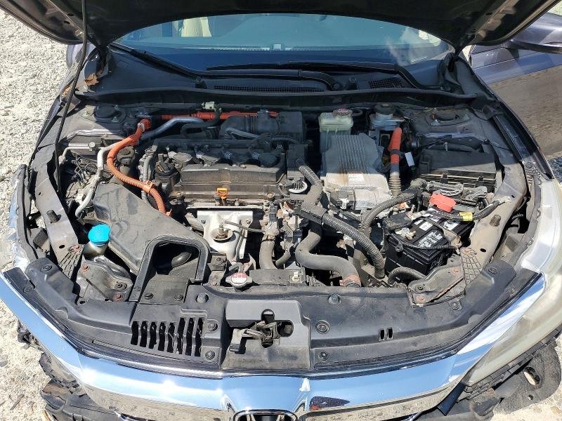 Photo 11 from auction – 2017 HONDA ACCORD with VIN JHMCR6F52HC011535