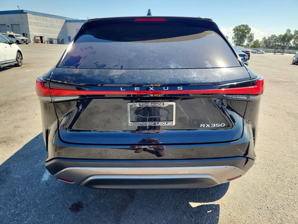 Фото 6 с аукциона – 2023 LEXUS RX 350 с VIN 2T2BAMBA8PC015053