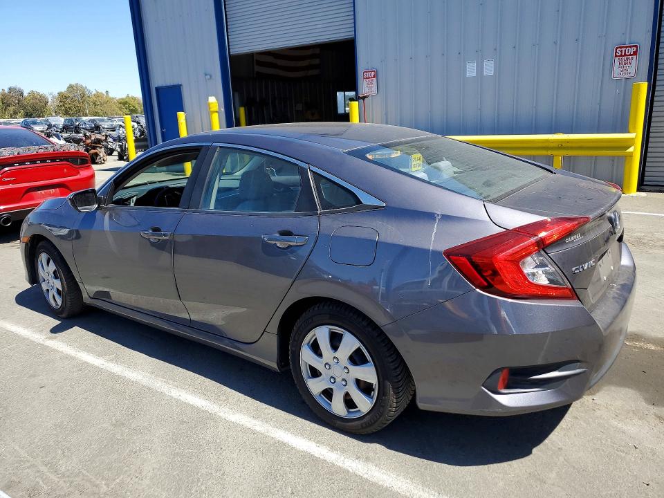 Photo 2 from auction – 2016 HONDA CIVIC with VIN 2HGFC2F56GH555560