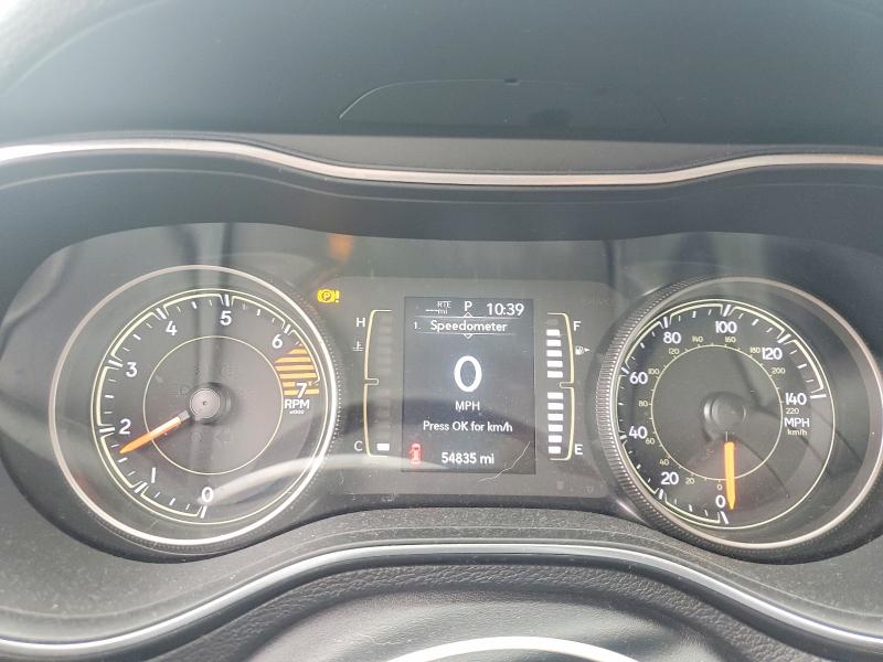 Photo 9 from auction – 2019 JEEP CHEROKEE with VIN 1C4PJLLB4KD144253
