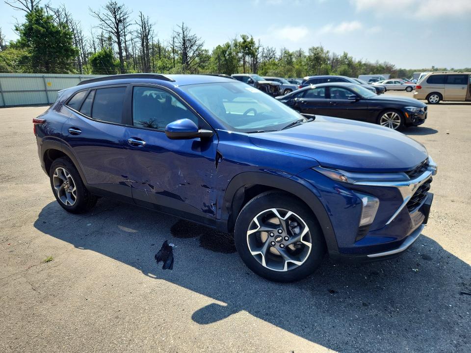 Photo 4 from auction – 2024 CHEVROLET TRAX with VIN KL77LHE28RC028958
