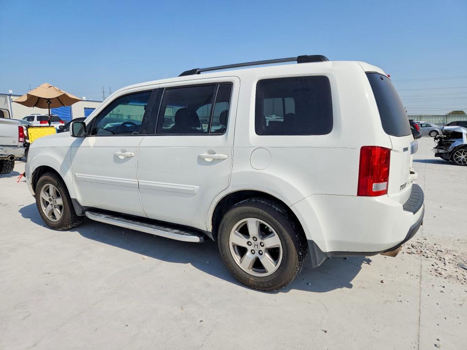 Photo 2 from auction – 2011 HONDA PILOT with VIN 5FNYF3H7XBB040420