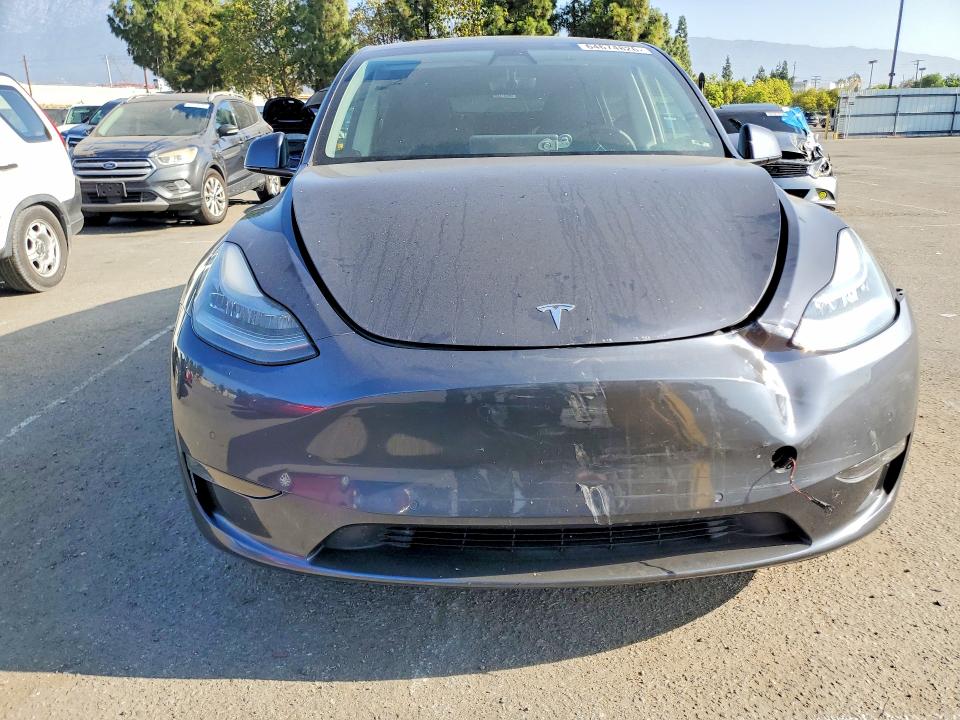 Photo 5 from auction – 2021 TESLA MODEL Y with VIN 5YJYGAEE8MF180229