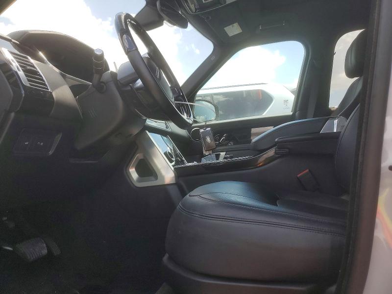 Photo 7 from auction – 2019 LAND ROVER RANGE ROVER with VIN SALGS2SV0KA529659
