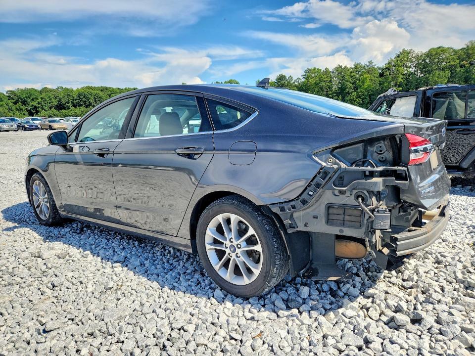 Photo 2 from auction – 2020 FORD FUSION with VIN 3FA6P0HD7LR202082