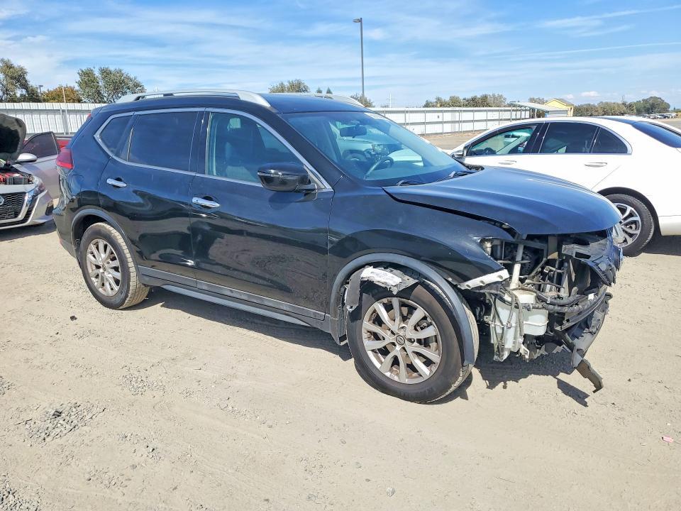 Photo 4 from auction – 2017 NISSAN ROGUE with VIN 5N1AT2MN5HC751095