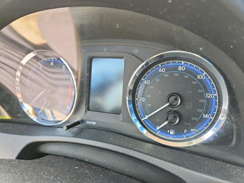 Photo 9 from auction – 2018 TOYOTA COROLLA with VIN 2T1BURHE3JC061058