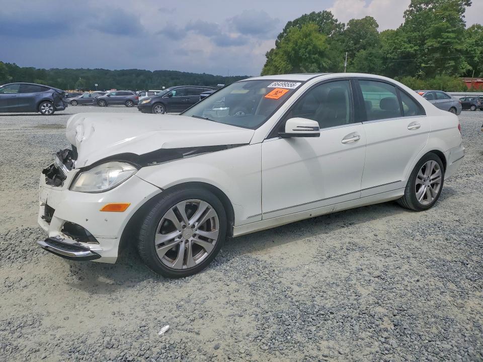 MERCEDES-BENZ C 2012 with VIN WDDGF8BB3CF894481 - Photo from auction