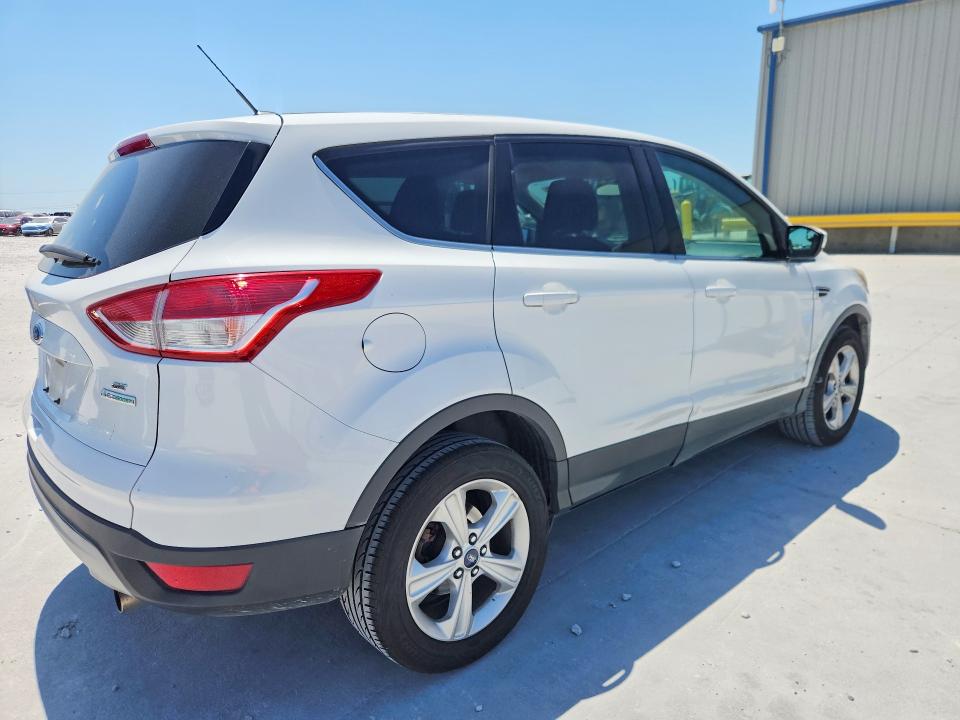 Photo 3 from auction – 2013 FORD ESCAPE with VIN 1FMCU0GX3DUA13792