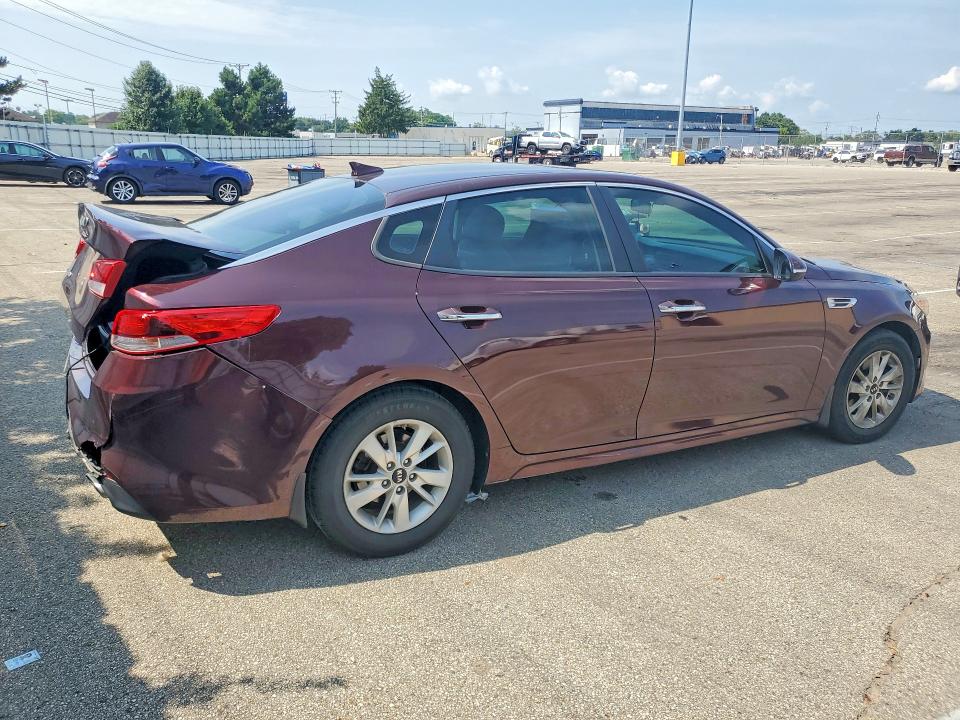 Photo 3 from auction – 2016 KIA OPTIMA with VIN 5XXGT4L36GG023603