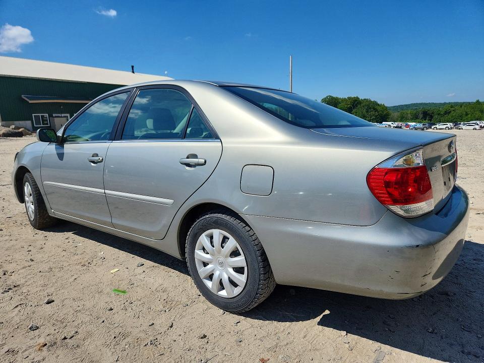 Photo 2 from auction – 2005 TOYOTA CAMRY with VIN 4T1BE30KX5U616331