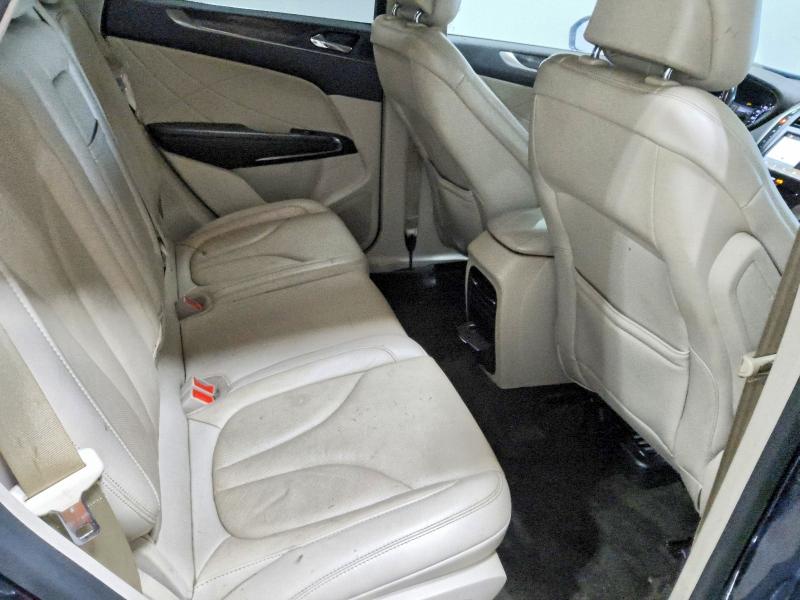 Zdjęcie 11 z aukcji – 2017 LINCOLN MKC z VIN 5LMCJ3C95HUL34625
