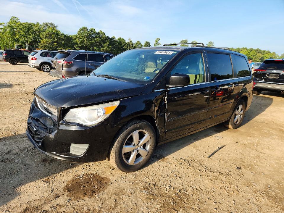 2011 VOLKSWAGEN ROUTAN