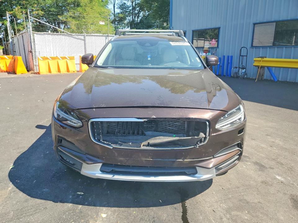Снимка 5 от търг – 2017 VOLVO V90 CROSS COUNTRY с VIN YV4A22NL5H1001466